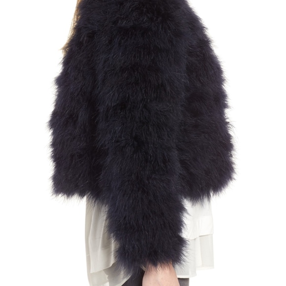 Chelsea28 Crop Faux Fur Feather Jacket - Picture 4 of 4